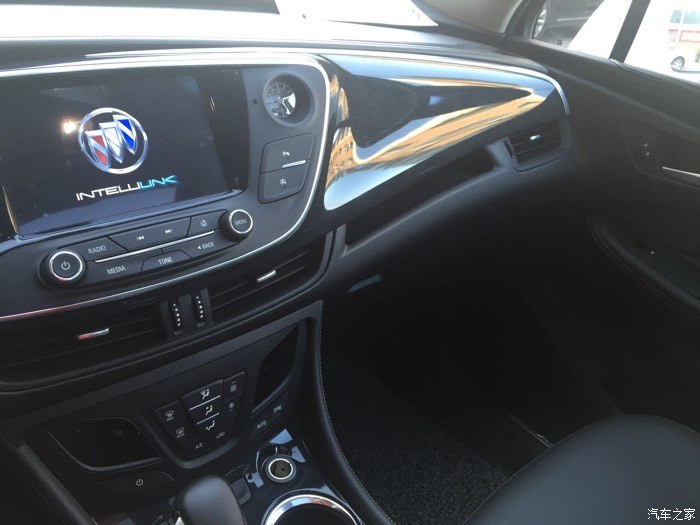 昂科威精英白提车