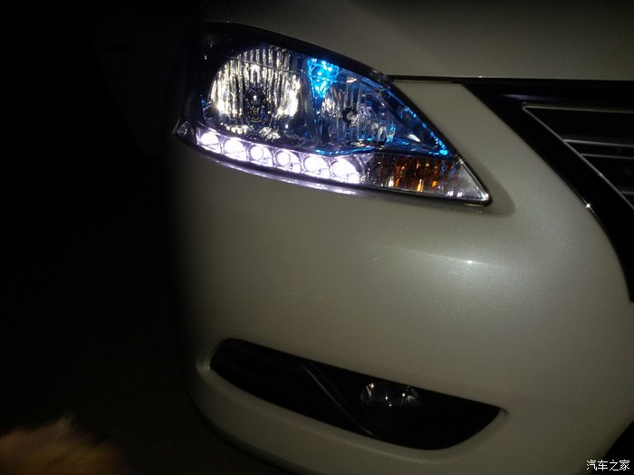 新人报道,关于轩逸的示宽灯更换.