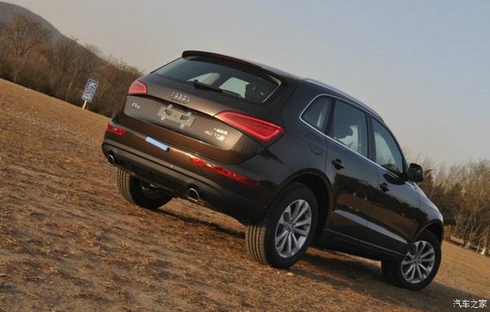 奥迪q5技术柚木棕外深棕内作业