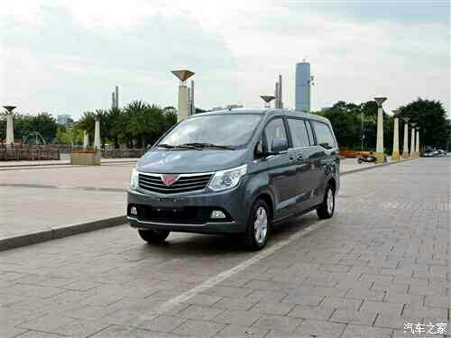 五菱了啥又出了这款车?宝骏730s?