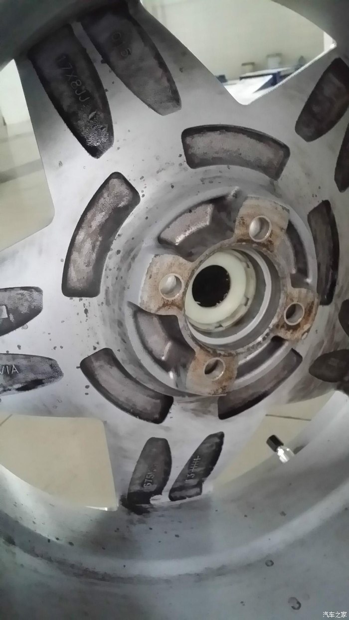 出售4x100轮毂.hf风