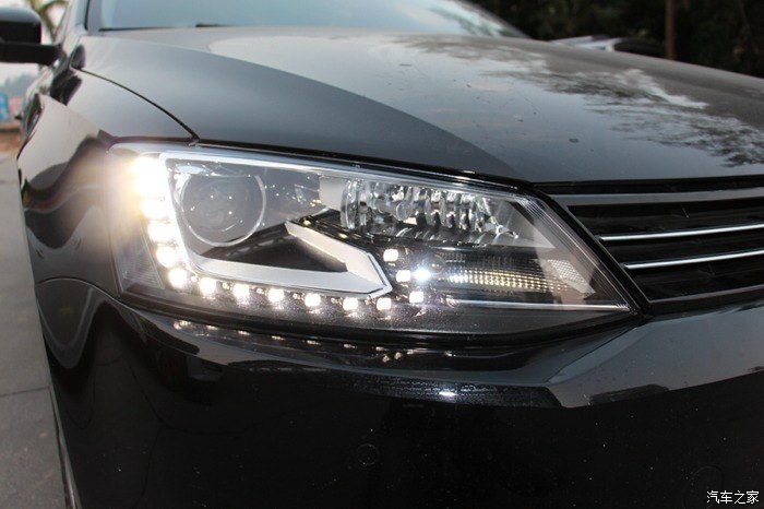 新速腾换原厂gli大灯作业