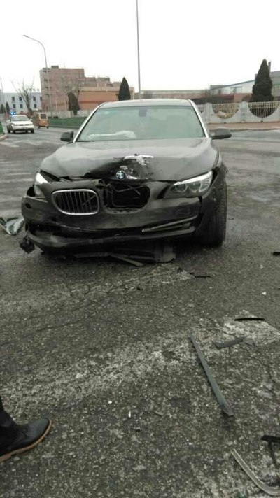 【图】740四驱车祸,大家看看估计多少钱修_宝马7系论坛_汽车之家论坛