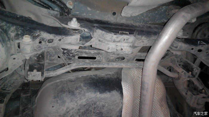 有谁能提供一张真正清晰的b50横向稳定杆的图片