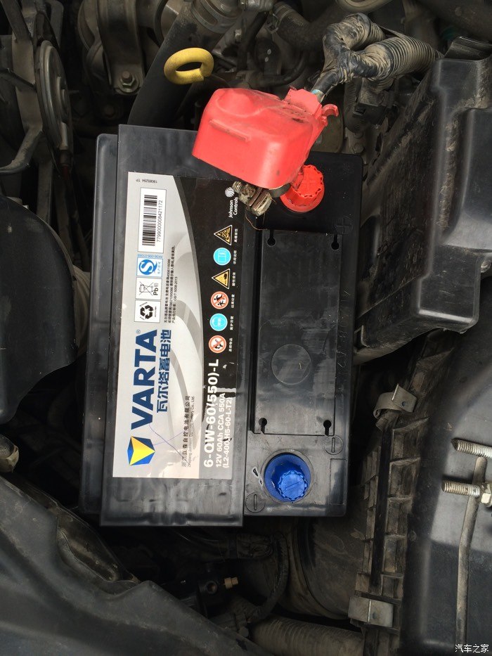 雅阁20原车45a更换60a电瓶作业