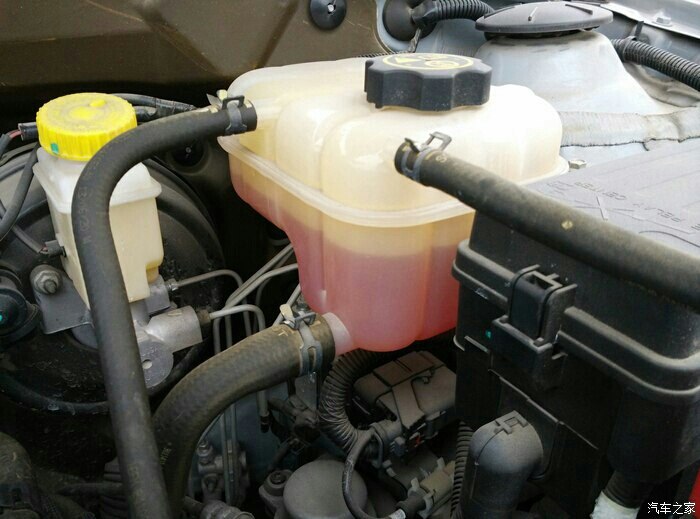 凯越水箱位置在哪