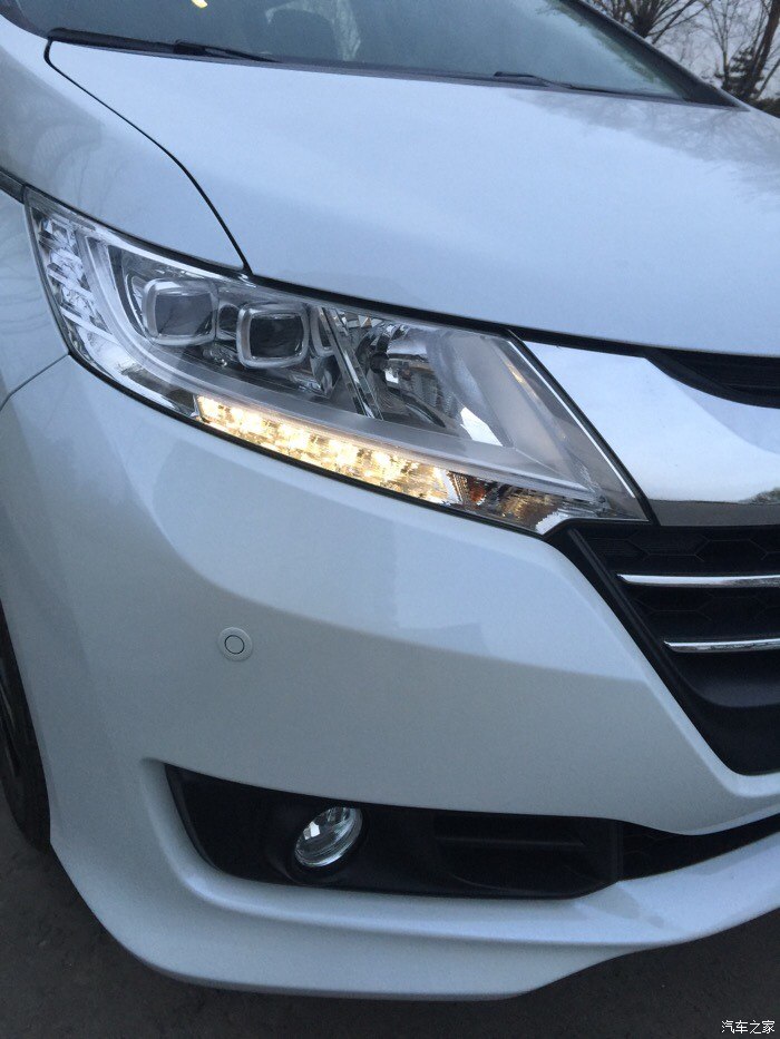 探讨下日间行车灯的问题.改过的,高配的进