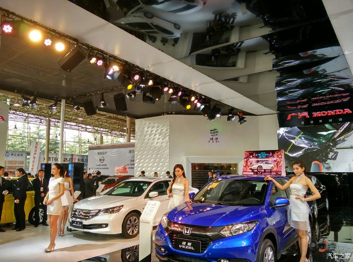 潍坊富华车展比亚迪展位