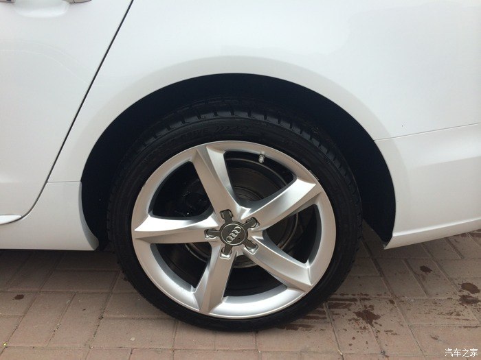 想换轮毂,大神给指点一下呗.