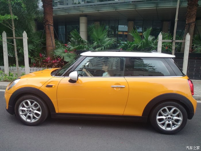 今日提车mini橙色白顶,蝴蝶轮1.5tcooper附图哦