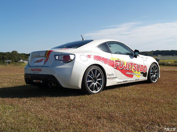 斯巴鲁brz丰田gt86改装fgk排气中尾段