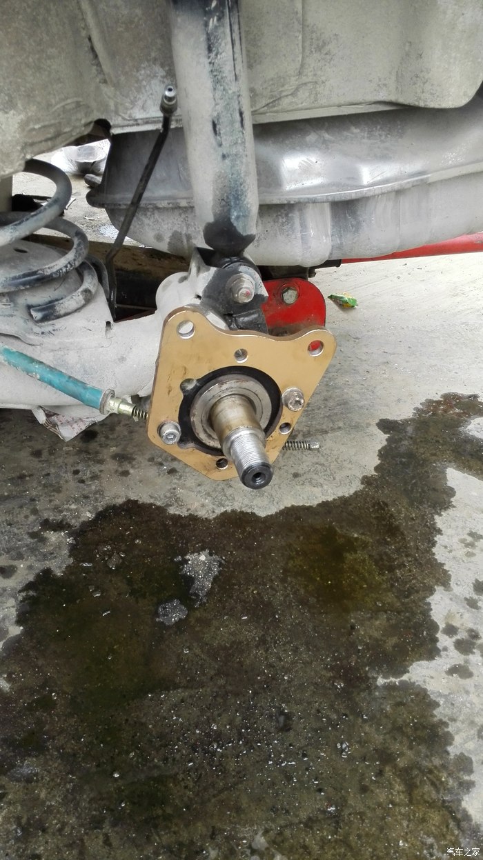 盘刹套装是浙江定做的,由于自己报的尺寸错误,货回来装的时候遇到不少