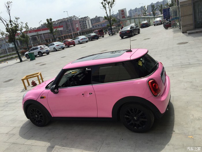 2014minicooper15tfun爱车改粉色