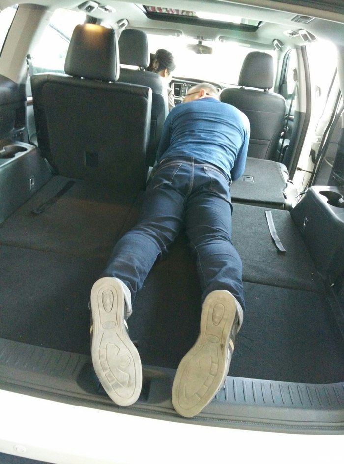 汉兰达后排放倒2成人躺下体验实拍