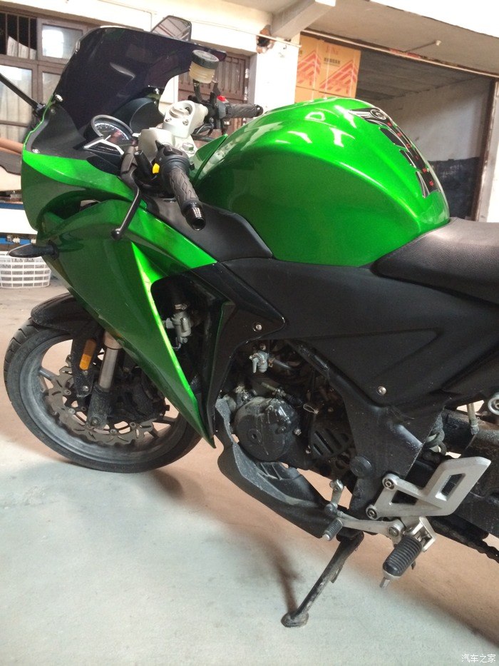 请大家帮我估价嘉爵r15