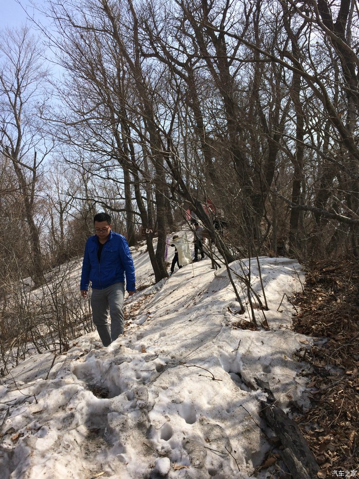 辽宁卡罗拉车友会2015年3月29日抚顺三块石爬山活动聚会