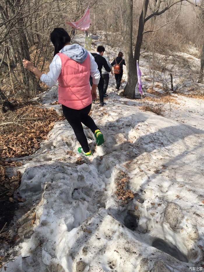 辽宁卡罗拉车友会2015年3月29日抚顺三块石爬山活动聚会