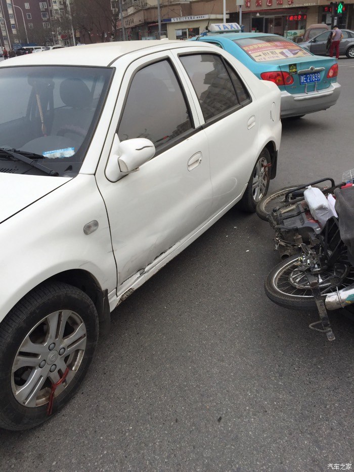 今天被电动车闯红灯撞了!_天津论坛_汽车之家论坛