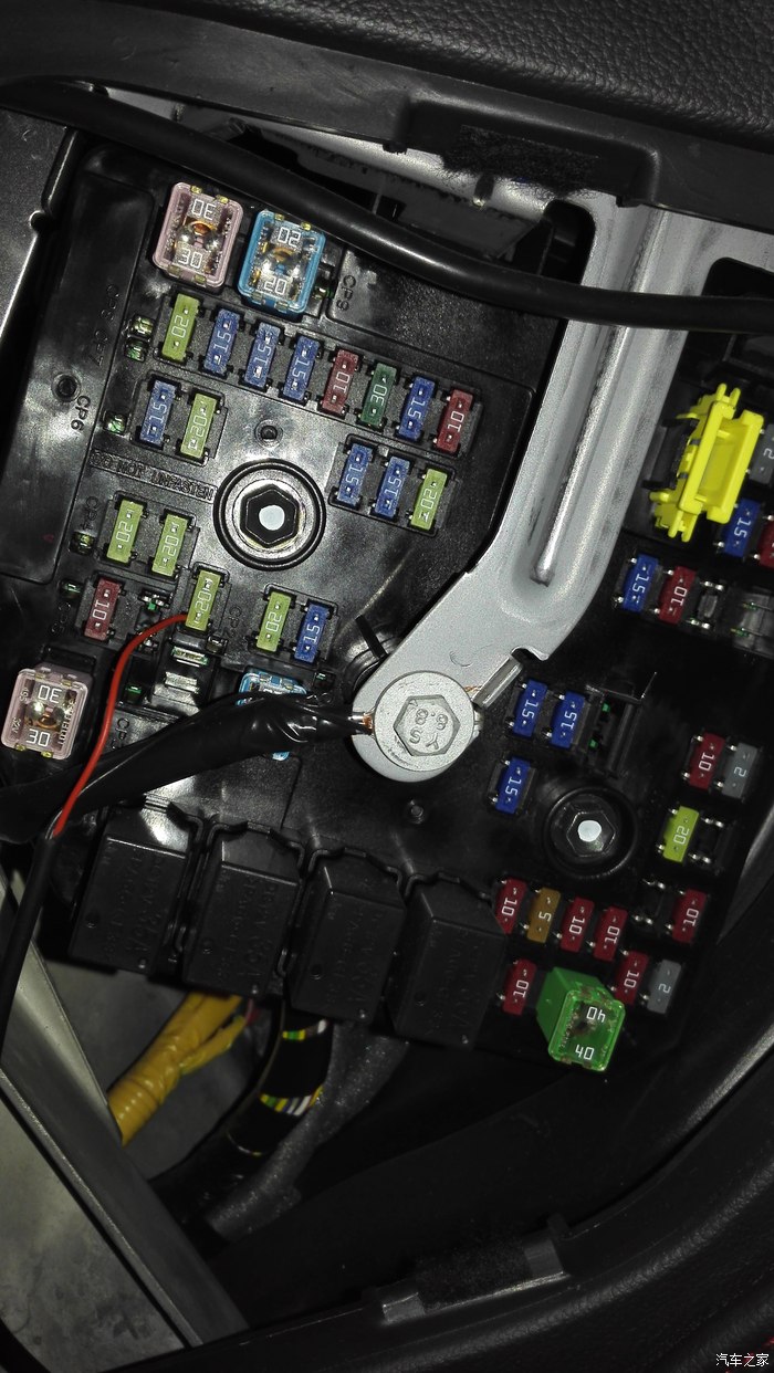 5470 | 回复: 42 科帕奇论坛 行车记录仪～～保险盒内取电,走暗线,不