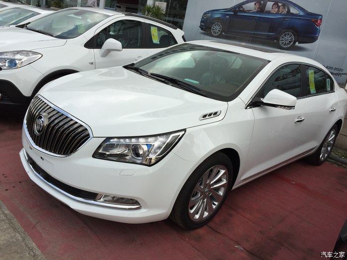 北京有白色的君越吗