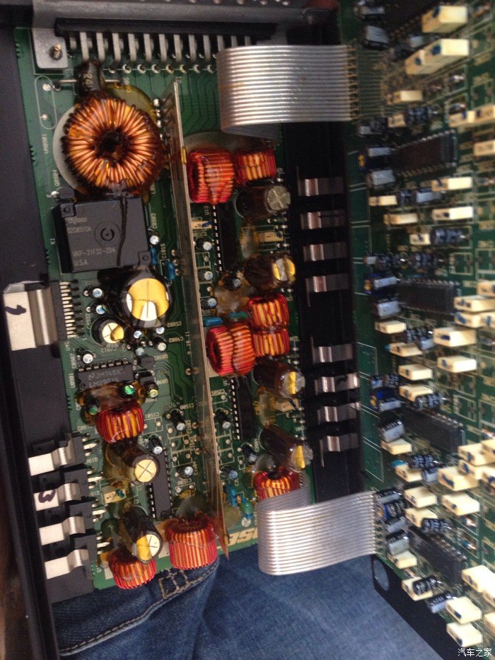 再发几个可以供福克斯加装的bose功放给大家看看