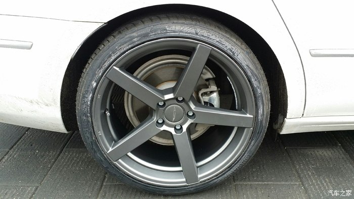 想收套带胎19寸cv3或者ace