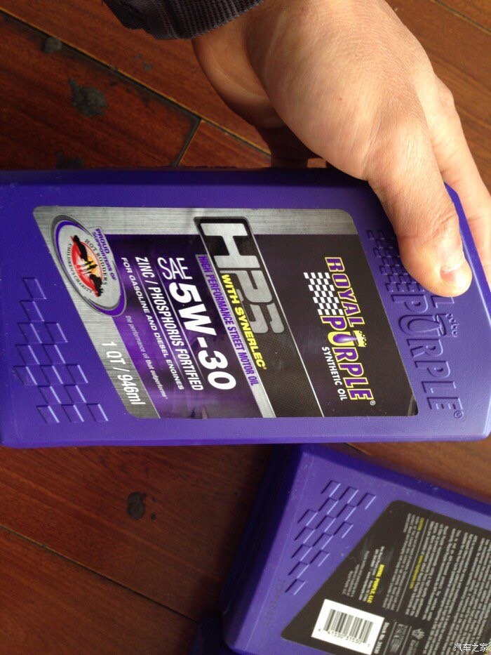 机油紫皇冠hps10w40绝对美!机滤搭配进口长效机滤或者曼牌的!