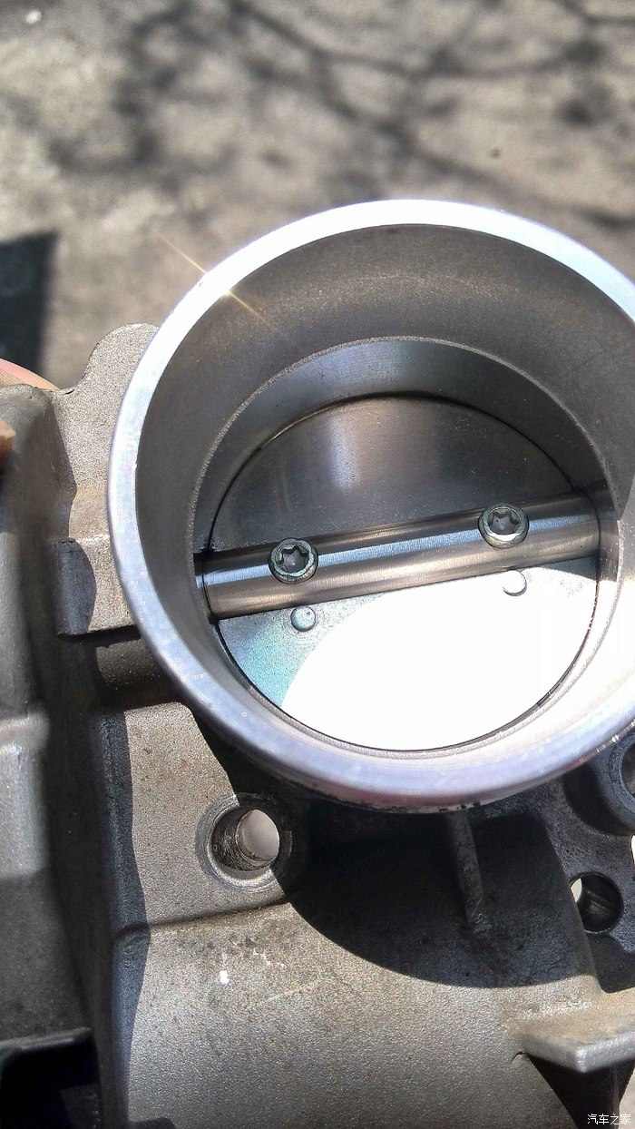 清洗完节气门神灯就亮了哈哈哈