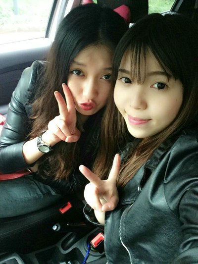 奇葩老婆,奇葩闺蜜,买车不用大脑,用身体!