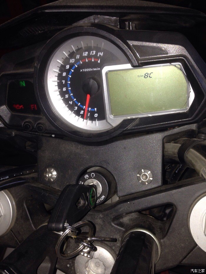【图】《求助》黄龙300电瓶没电导致仪表盘失灵,不显示_摩托车论坛