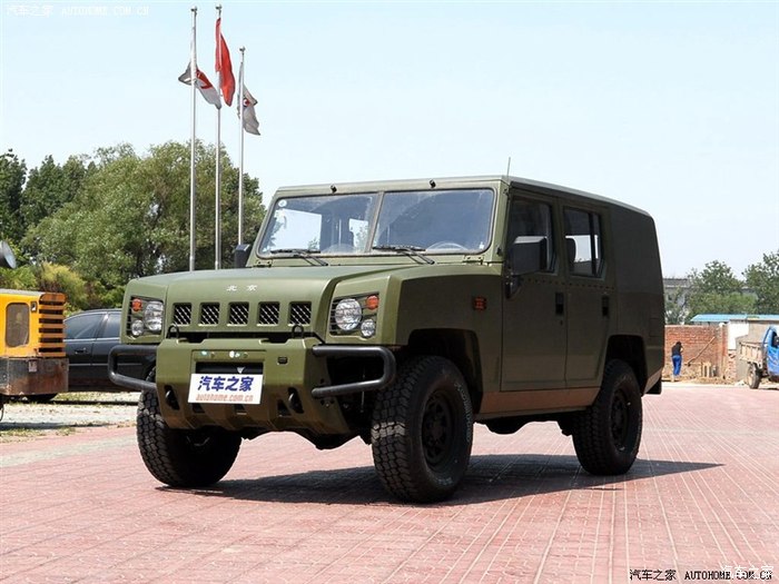 北汽的车,勇士,多在部队使用,主打就是越野,现在民用版的已经上市了