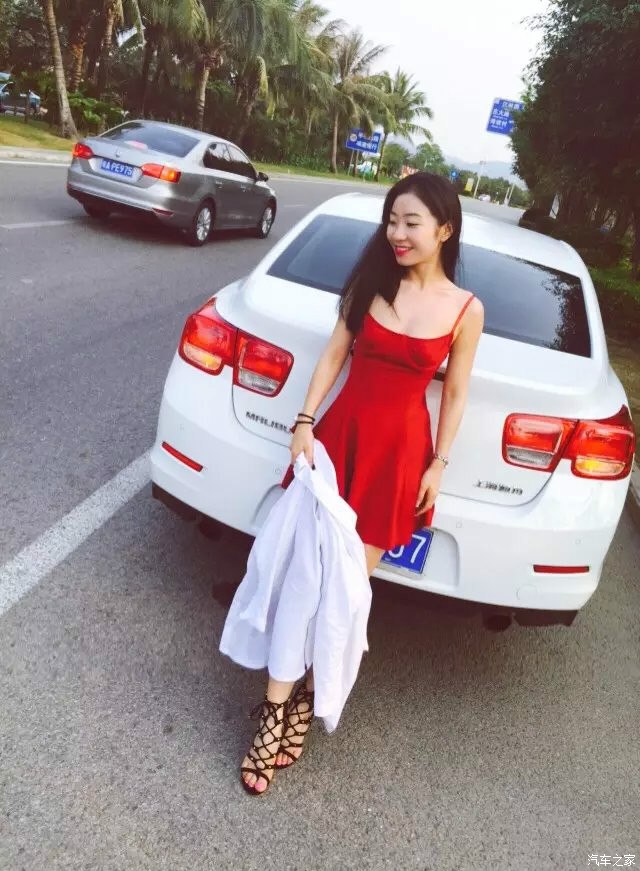 晒大小俩宝媳妇亲情出镜