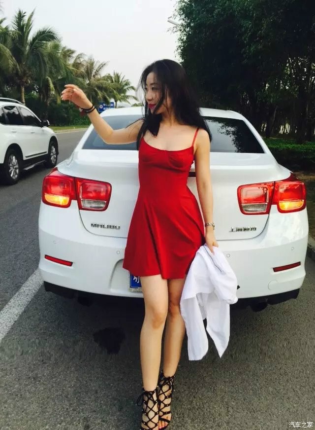 晒大小俩宝媳妇亲情出镜