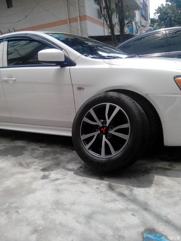 【图】原厂轮毂喷白,配白翼._翼神论坛_汽车之家论坛