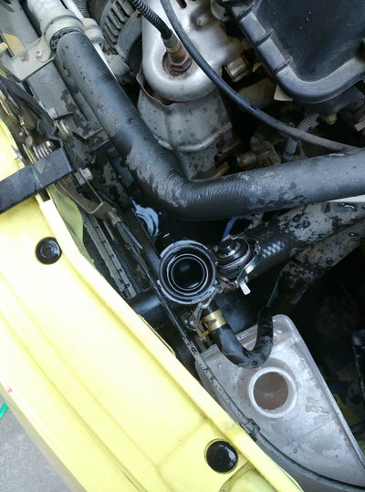 吉利熊猫1.0,5年3万公里,冷却液简单省钱更换