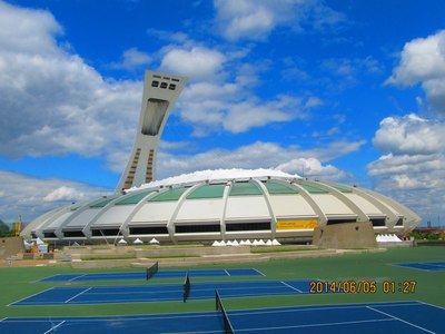 扬帆出航的船---加拿大蒙城体育场