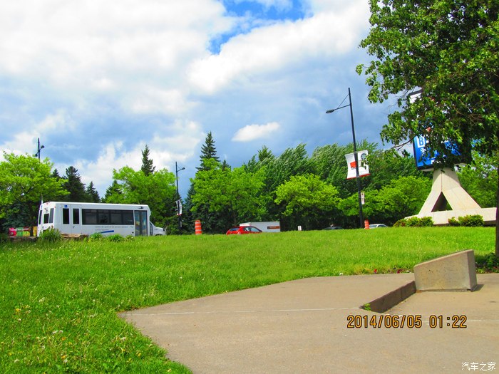 扬帆出航的船加拿大蒙城体育场