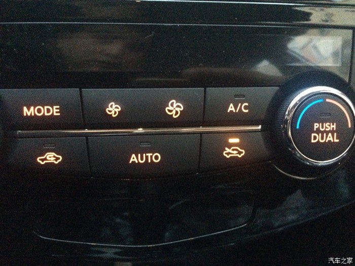 今天新提的车为什么空调外循环灯常亮
