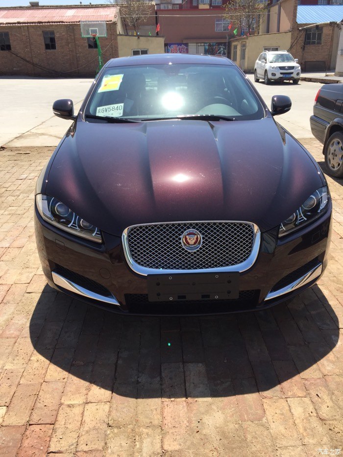 提车成功捷豹xf20豪华版鱼子酱色黑内饰