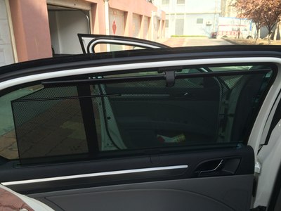 后排隐私玻璃省贴膜