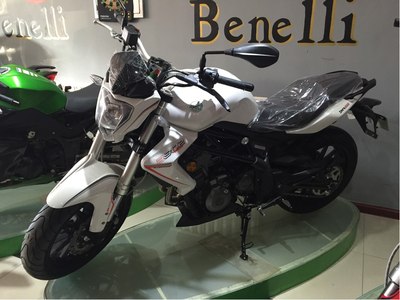 川崎ktm店考虑到售后保养应该无缘国产太倾向我这人眼里容沙子有点