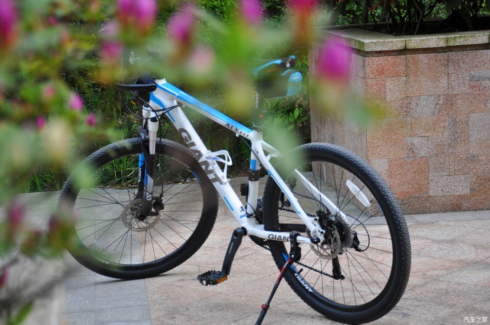 读图模式_【单车达人】我爱我家&我爱我车——2013款捷安特atx777&