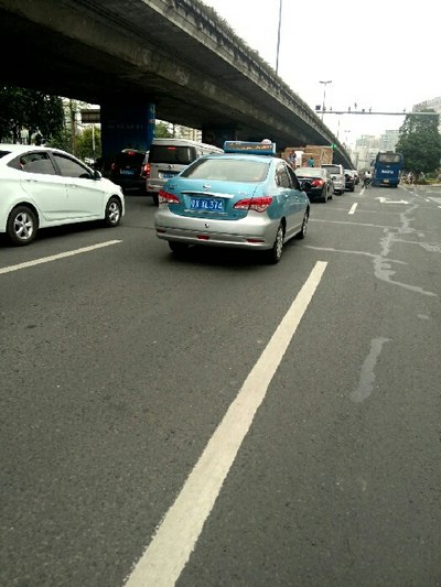 我们这里轩逸做出租车了,还买吗