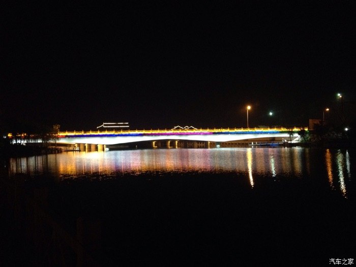 济宁蓼河公园夜景图片