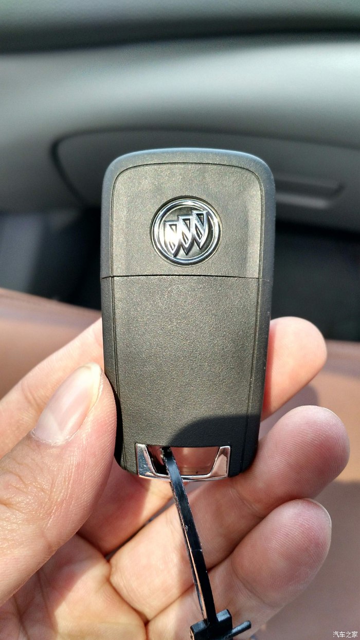 经过20天的等待终于提车了托帕石棕15n自豪