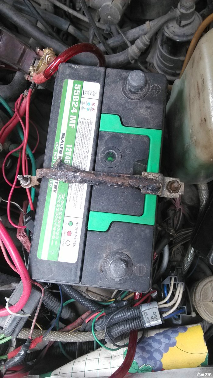 优利欧汽车电瓶的固定改装