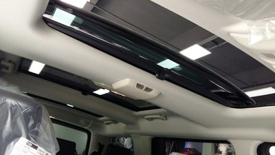 路虎发现四【双差速锁】meridian英国之宝-七座汽油实拍