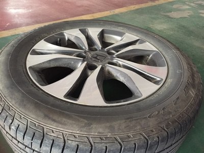 出9代雅阁2.0轮毂加邓禄普轮胎一起出