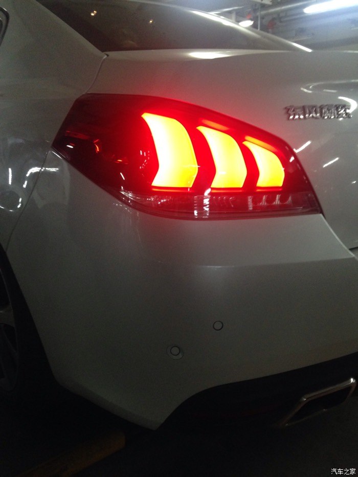 【图】刹车灯真这么小巧令人着急吗?_标致508论坛_汽车之家论坛