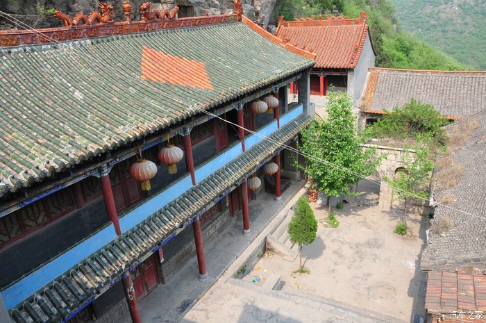 立夏时节游览黄龙洞庙